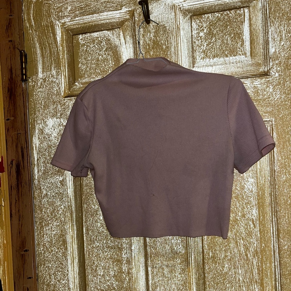 pink cropped shirt
